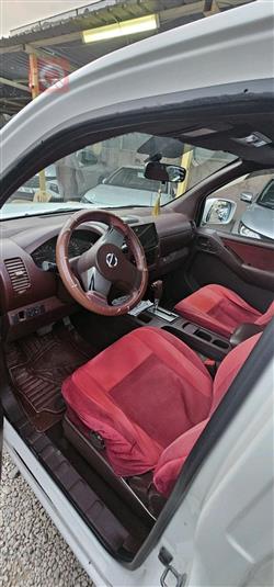 نيسان نافارا